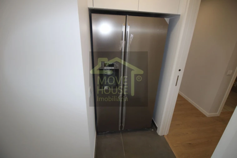 Apartamento T2 para Venda em Carcavelos e Parede Foto 23