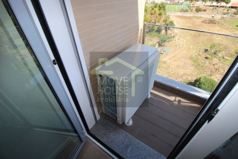 Apartamento T2 para Venda em Carcavelos e Parede Foto 31