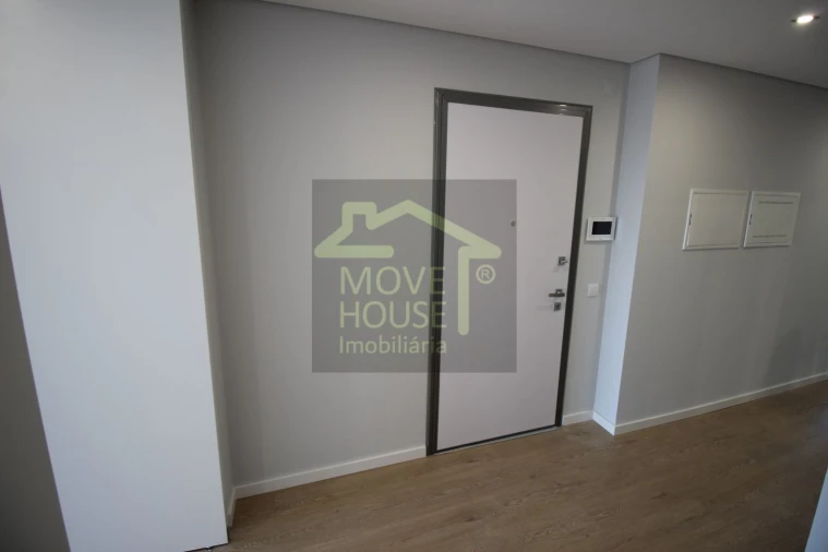 Apartamento T2 para Venda em Carcavelos e Parede Foto 11