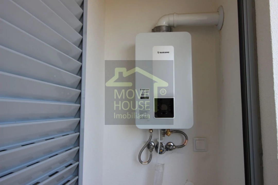 Apartamento T2 para Venda em Carcavelos e Parede Foto 22