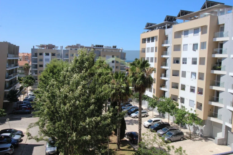 Apartamento T3 para Venda em Carcavelos e Parede Foto 43
