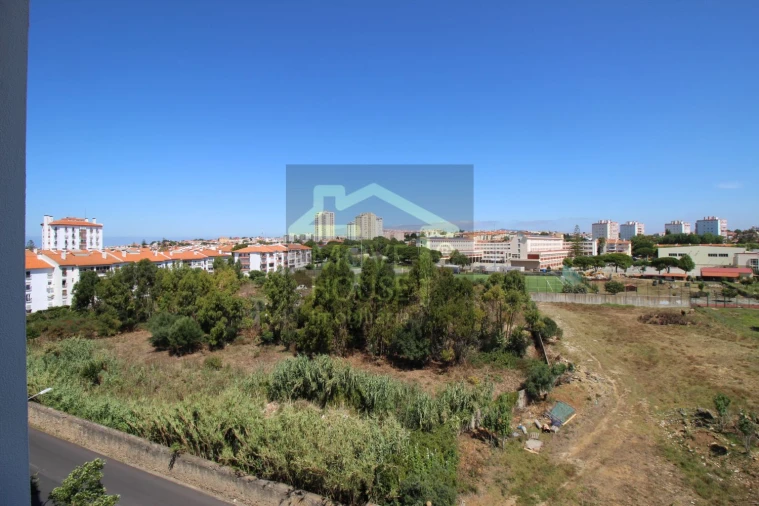 Apartamento T3 para Venda em Carcavelos e Parede Foto 20