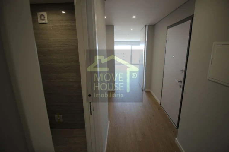 Apartamento T3 para Venda em Carcavelos e Parede Foto 12