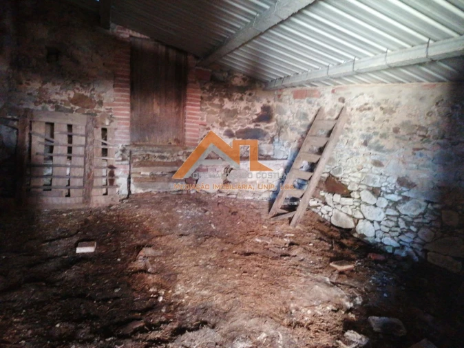 Moradia T3 para Venda em Caldas da Rainha - Santo Onofre e Serra do Bouro Foto 17