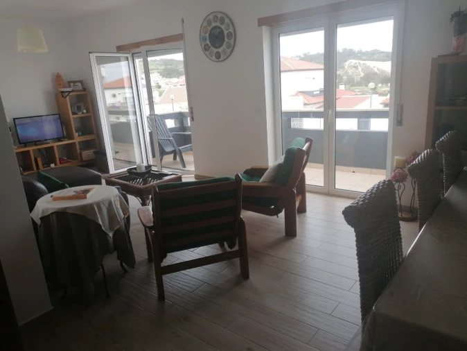 Apartamento T2 para Venda em Tornada e Salir do Porto Foto 2