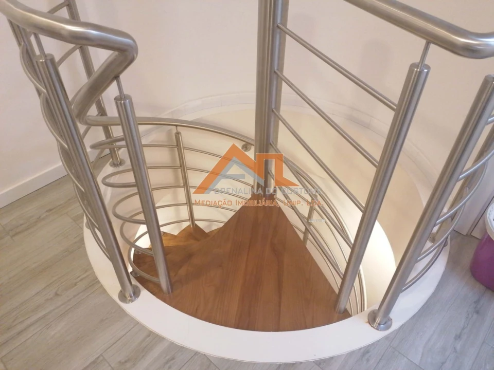 Apartamento T2 para Venda em Nazare Foto 17