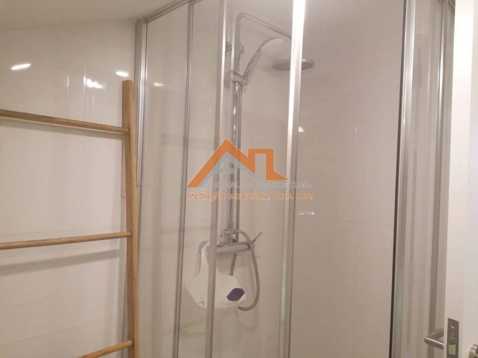 Apartamento T2 para Venda em Nazare Foto 15