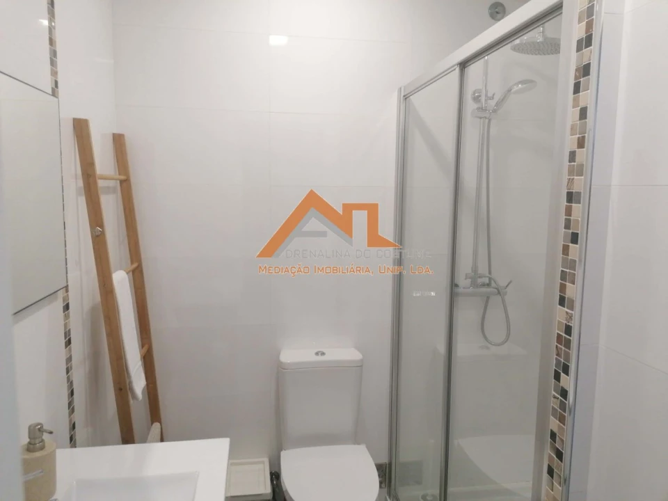 Apartamento T2 para Venda em Nazare Foto 8
