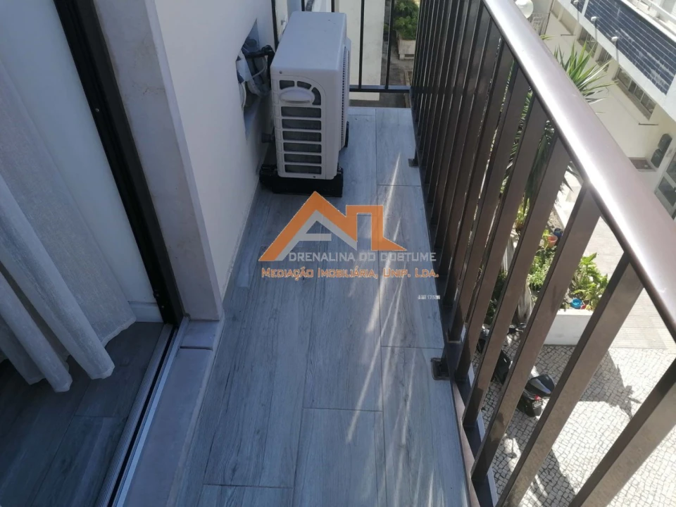 Apartamento T2 para Venda em Nazare Foto 10