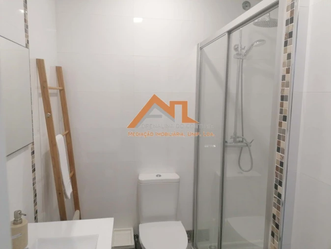 Apartamento T2 para Venda em Nazare Foto 8