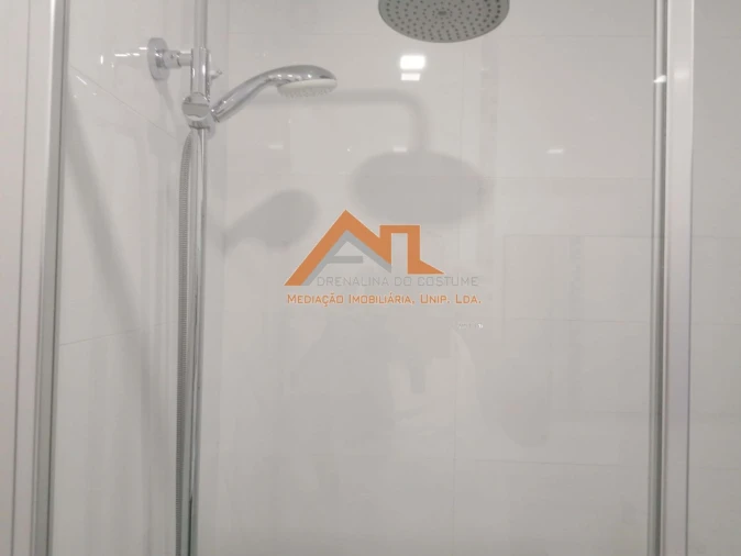 Apartamento T2 para Venda em Nazare Foto 9