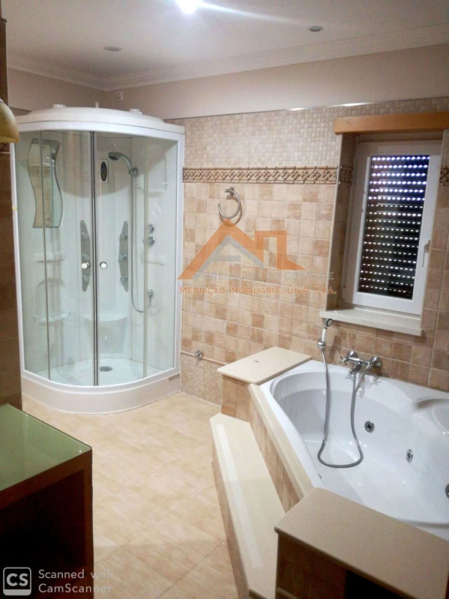 Moradia T4 para Venda em Tornada e Salir do Porto Foto 21