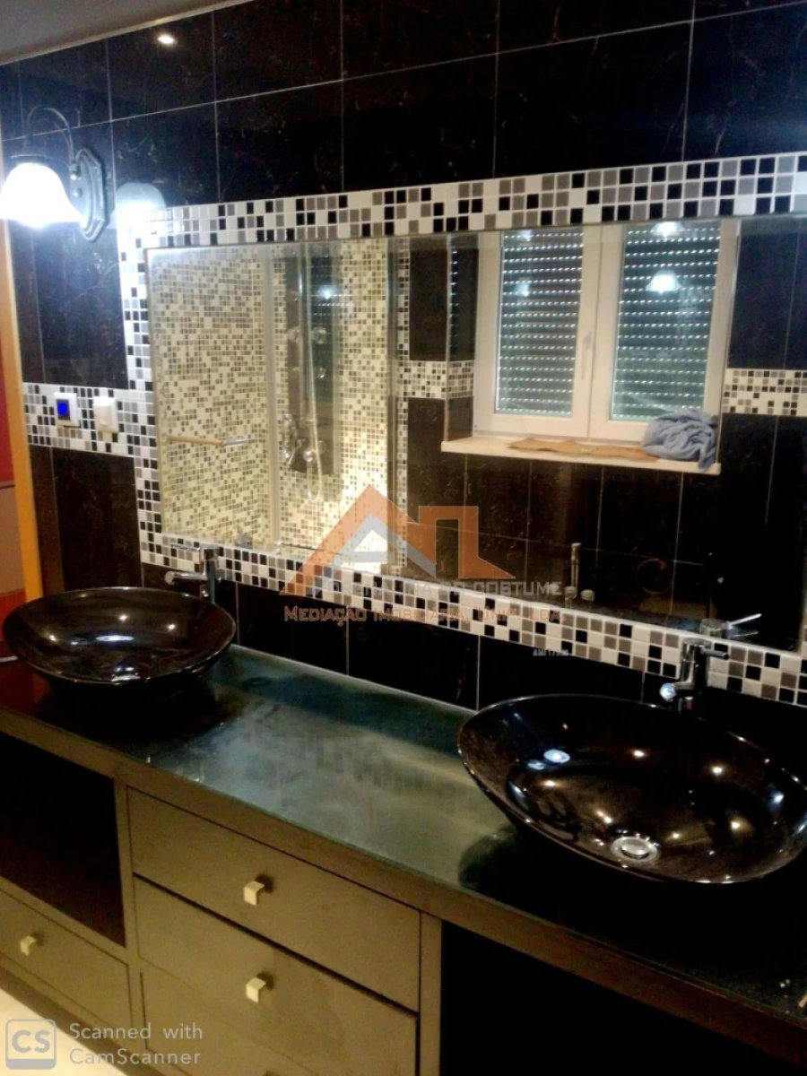 Moradia T4 para Venda em Tornada e Salir do Porto Foto 16