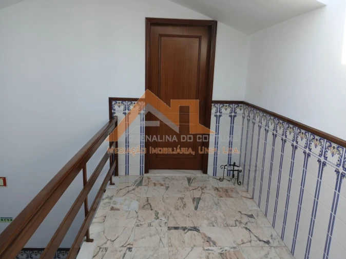Apartamento T2 para Venda em Nazare Foto 11