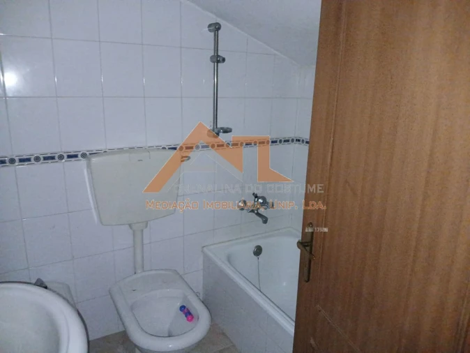 Apartamento T2 para Venda em Nazare Foto 14
