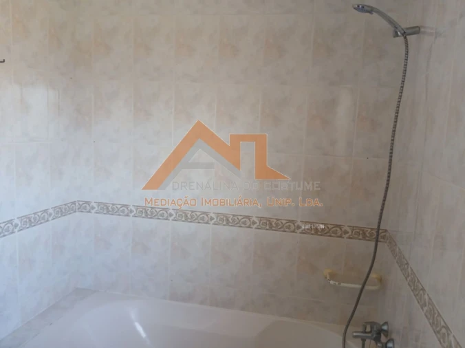 Apartamento T2 para Venda em Nazare Foto 4