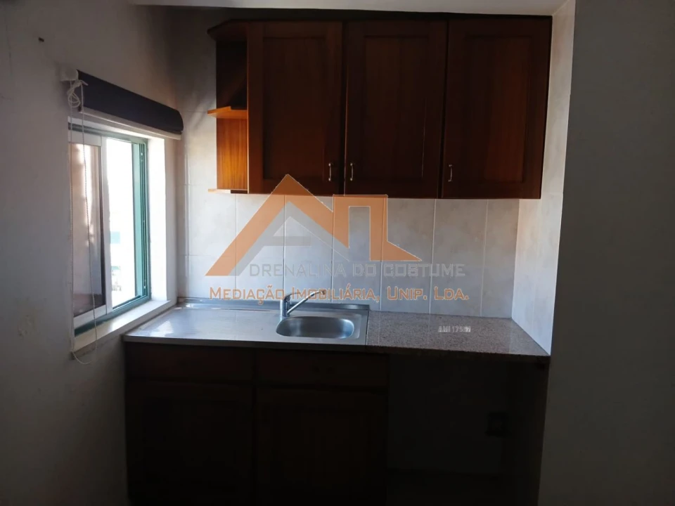 Apartamento T2 para Venda em Nazare Foto 13