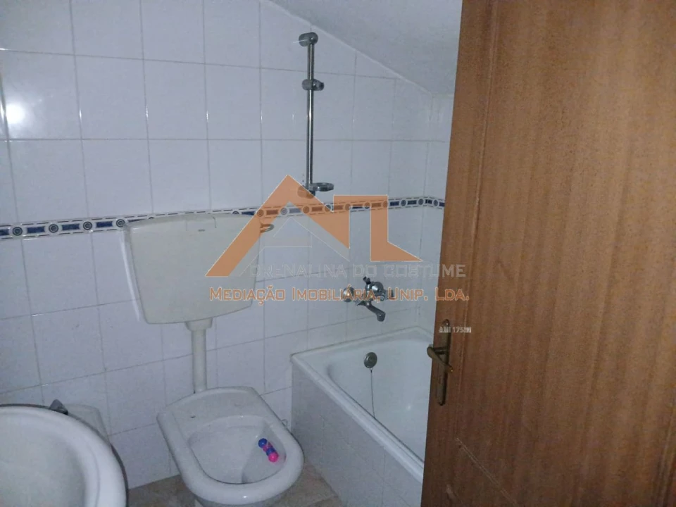 Apartamento T2 para Venda em Nazare Foto 14