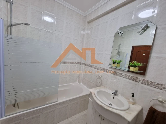 Apartamento T3 para Venda em Nazare Foto 17