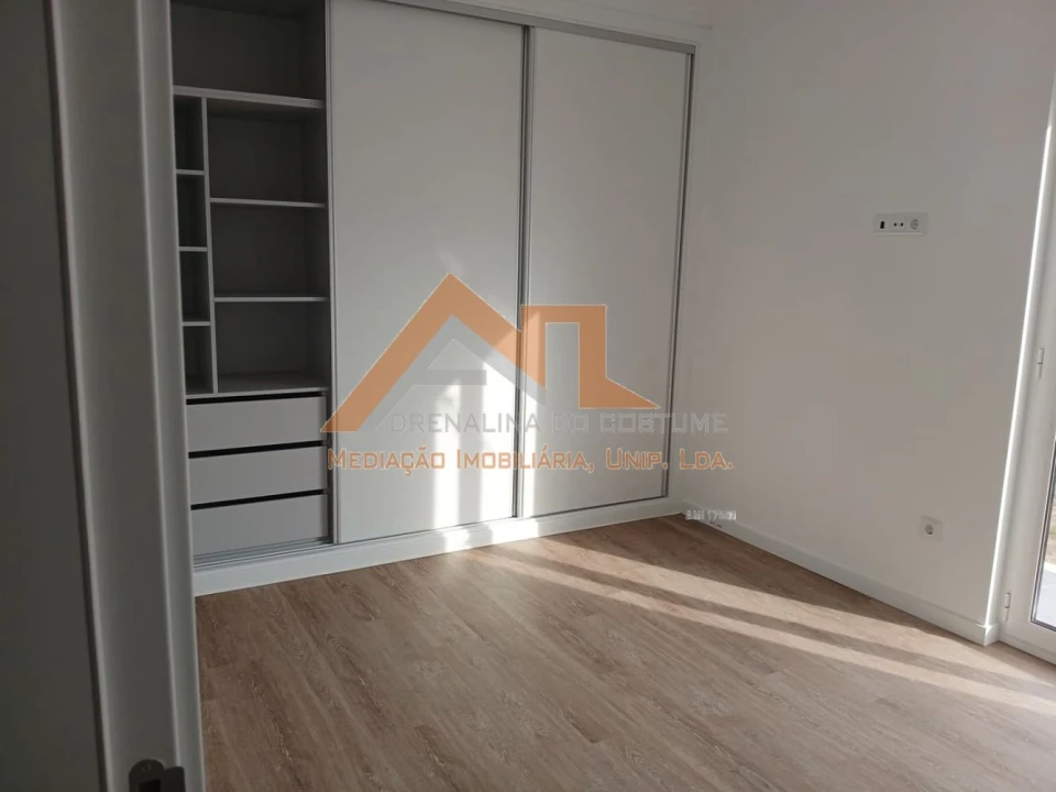 Moradia T3 para Venda em Amoreira Foto 16