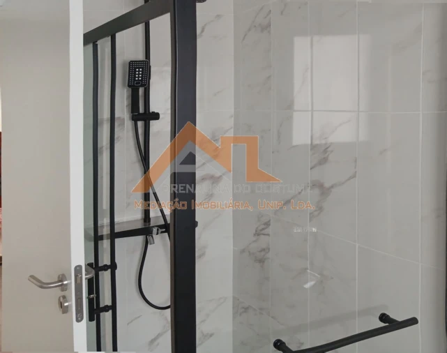 Moradia T3 para Venda em Amoreira Foto 18