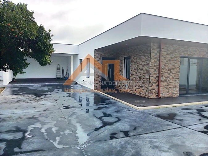 Moradia T3 para Venda em Amoreira