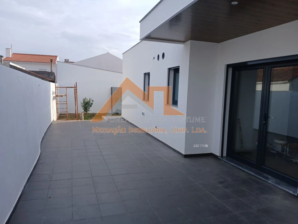Moradia T3 para Venda em Amoreira Foto 23