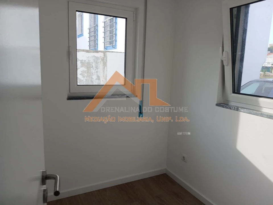 Moradia T3 para Venda em Amoreira Foto 15