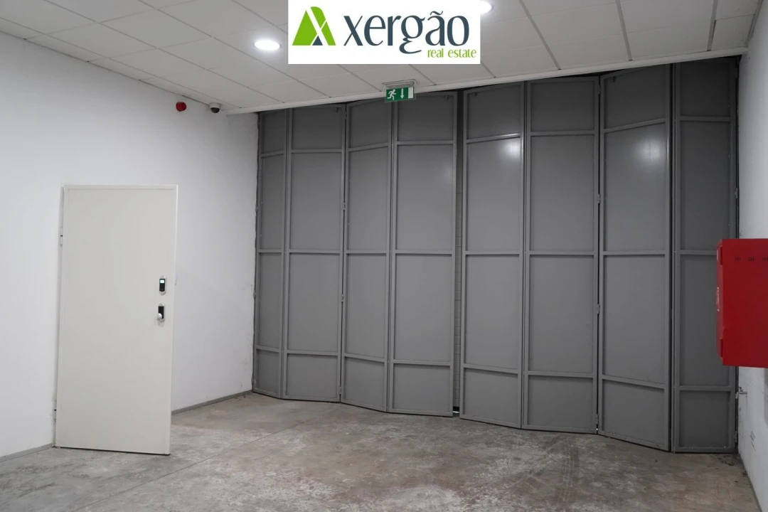 Loja para Venda em Cabreiros e Passos (São Julião) Foto 32