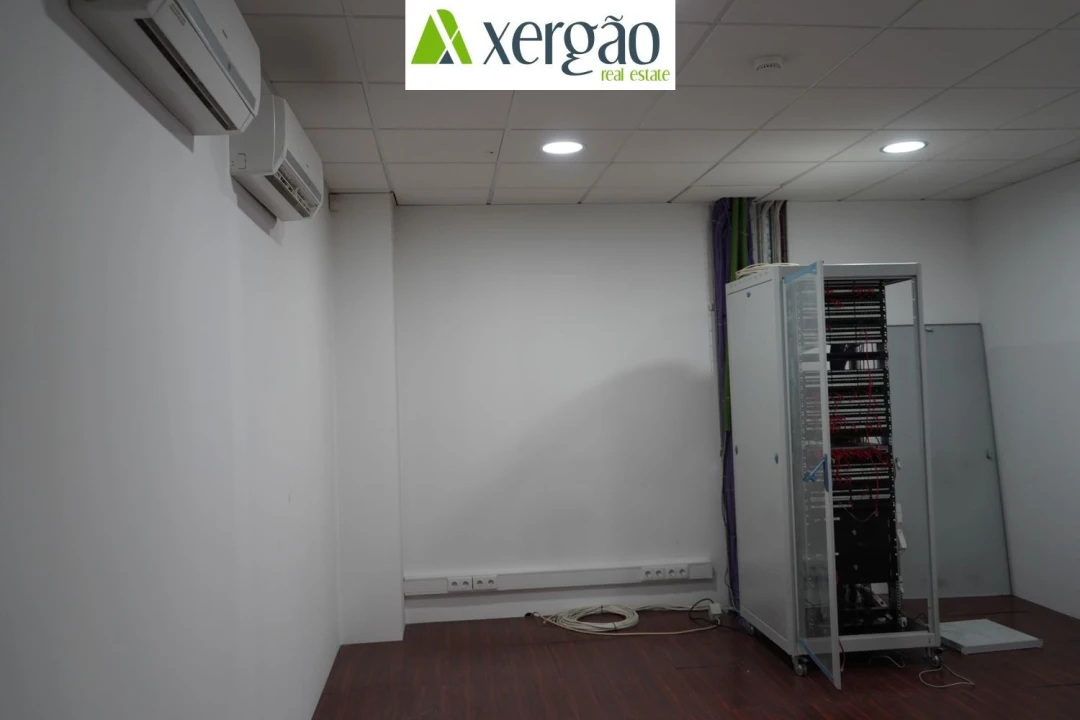 Loja para Venda em Cabreiros e Passos (São Julião) Foto 26