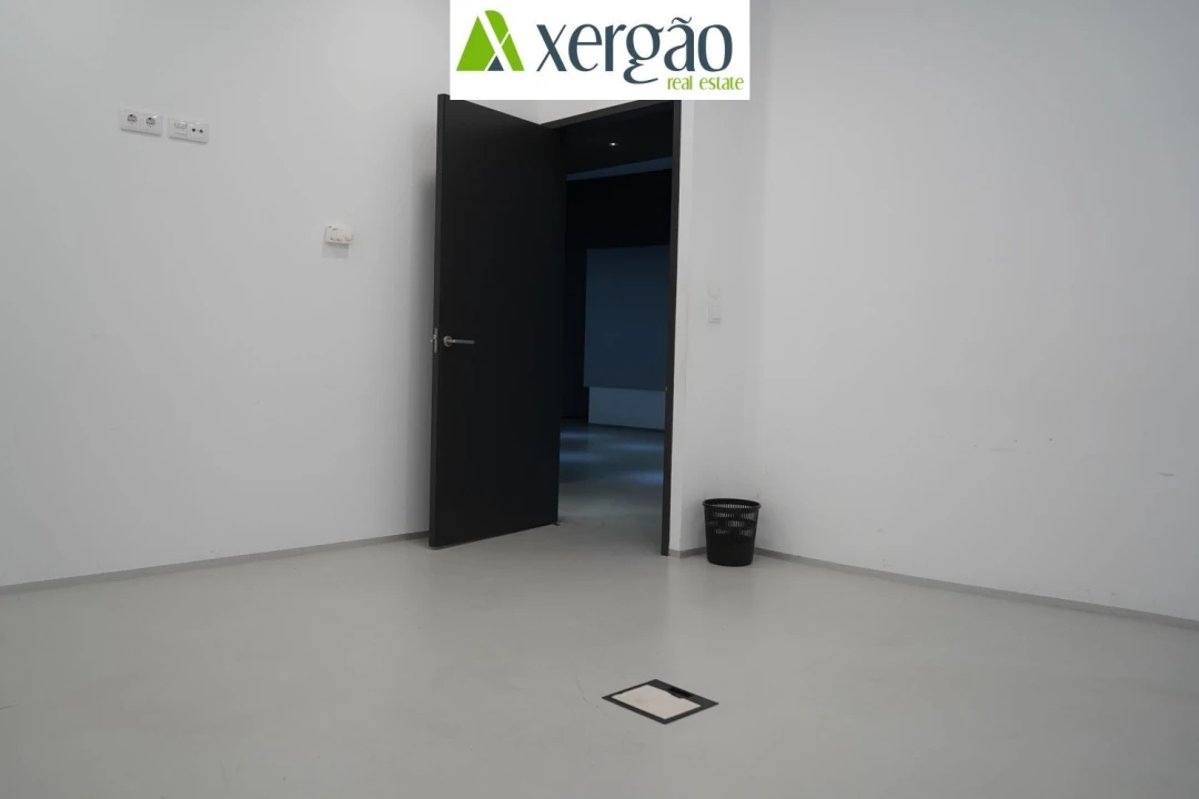 Loja para Venda em Cabreiros e Passos (São Julião) Foto 8