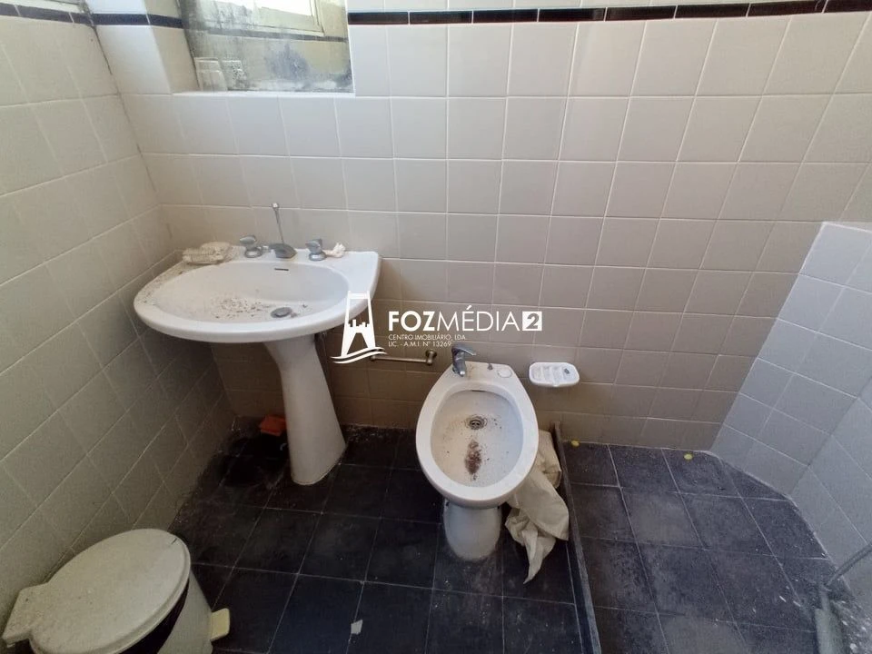 Loja para Venda em Buarcos Foto 8