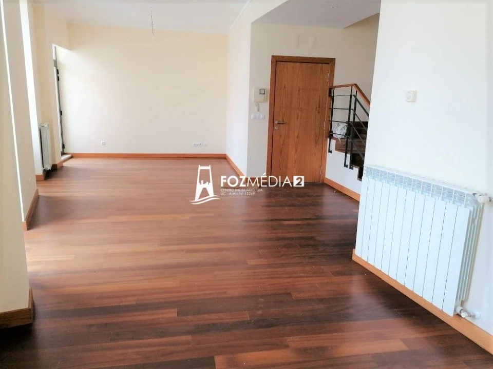 Apartamento T3 para Venda em Buarcos Foto 3