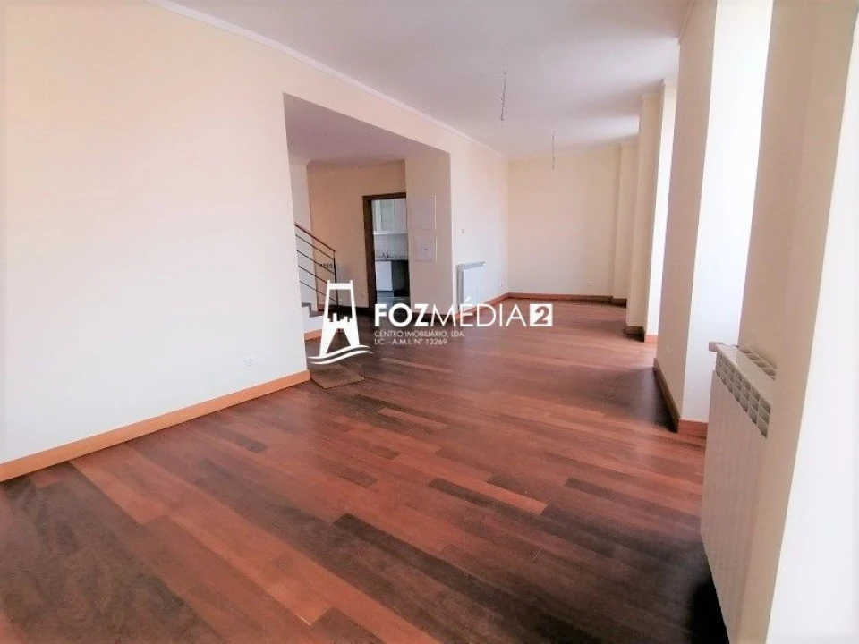 Apartamento T3 para Venda em Buarcos Foto 9