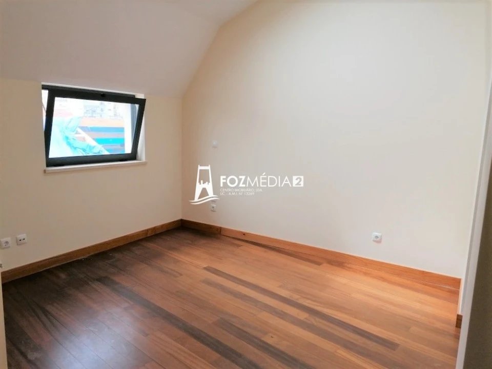 Apartamento T3 para Venda em Buarcos Foto 19