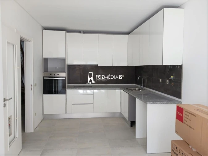 Apartamento T1 para Venda em São Pedro Foto 3