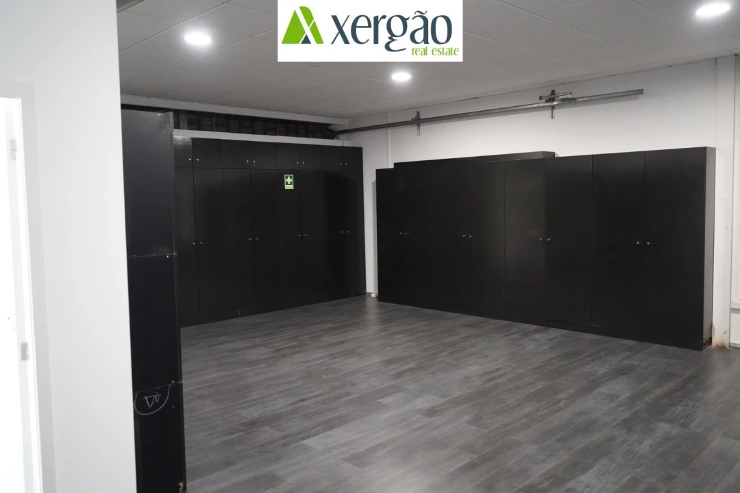 Loja para Venda em Cabreiros e Passos (São Julião) Foto 24