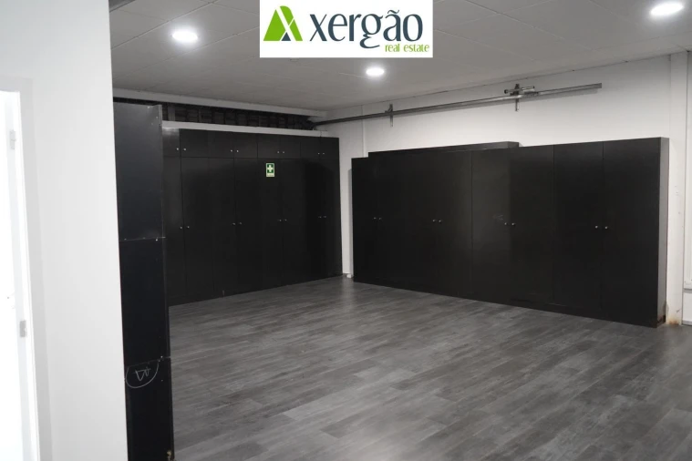 Loja para Venda em Cabreiros e Passos (São Julião) Foto 24