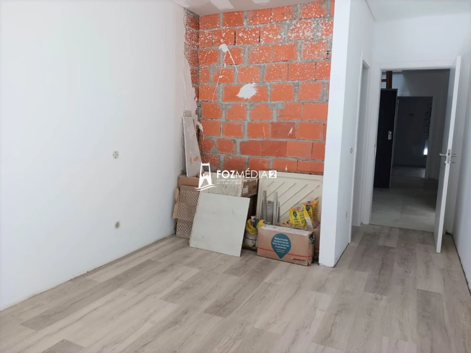 Apartamento T2 para Venda em São Pedro Foto 13