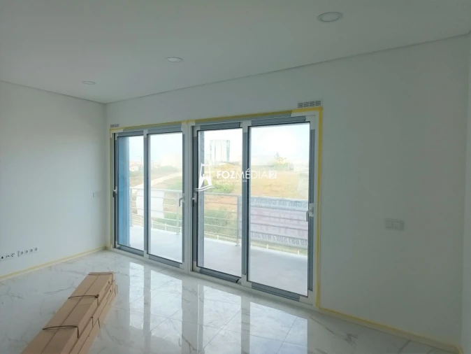 Apartamento T1 para Venda em São Pedro Foto 6