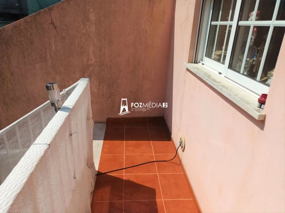 Moradia T1 para Venda em Buarcos Foto 5