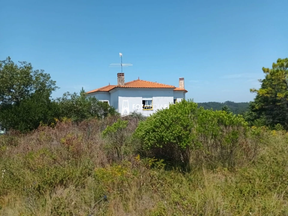 Terreno para Venda em Trouxemil e Torre de Vilela Foto 8