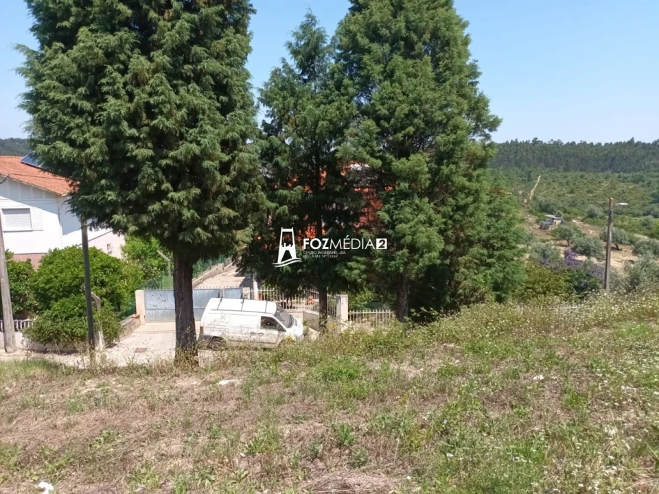 Terreno para Venda em Trouxemil e Torre de Vilela Foto 7