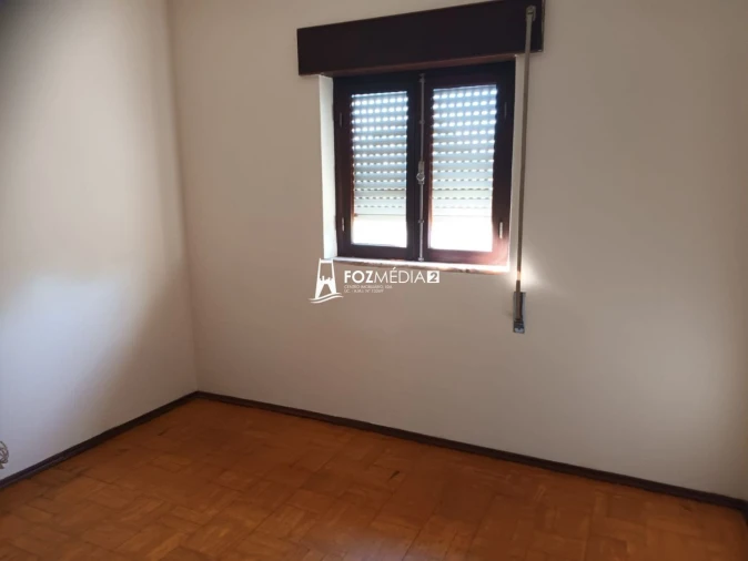 Moradia T4 para Venda em Granja do Ulmeiro Foto 24