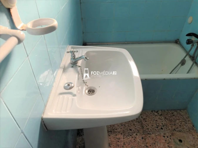 Moradia T4 para Venda em Granja do Ulmeiro Foto 7