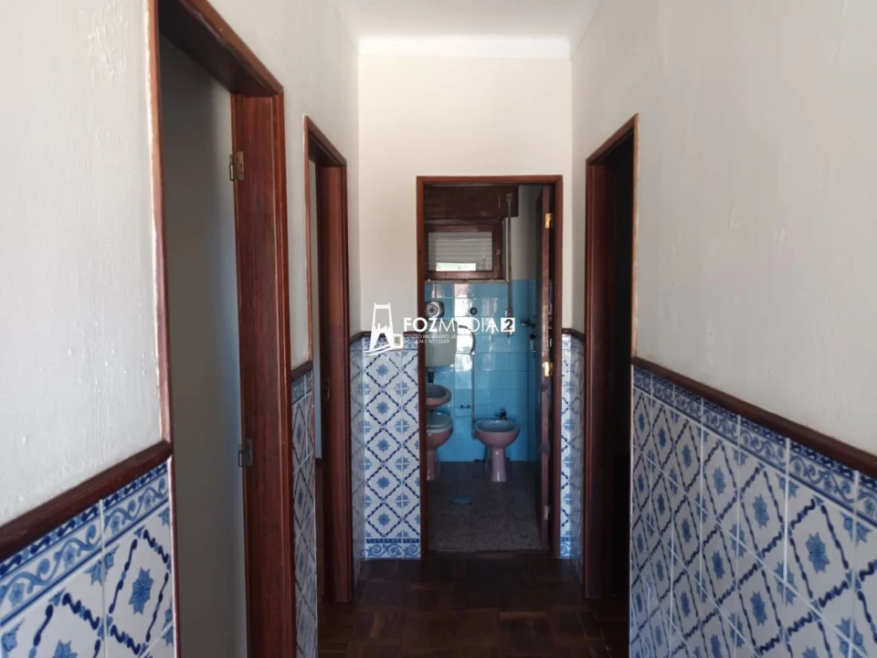 Moradia T4 para Venda em Granja do Ulmeiro Foto 50