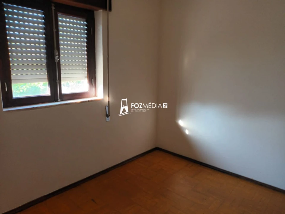 Moradia T4 para Venda em Granja do Ulmeiro Foto 20