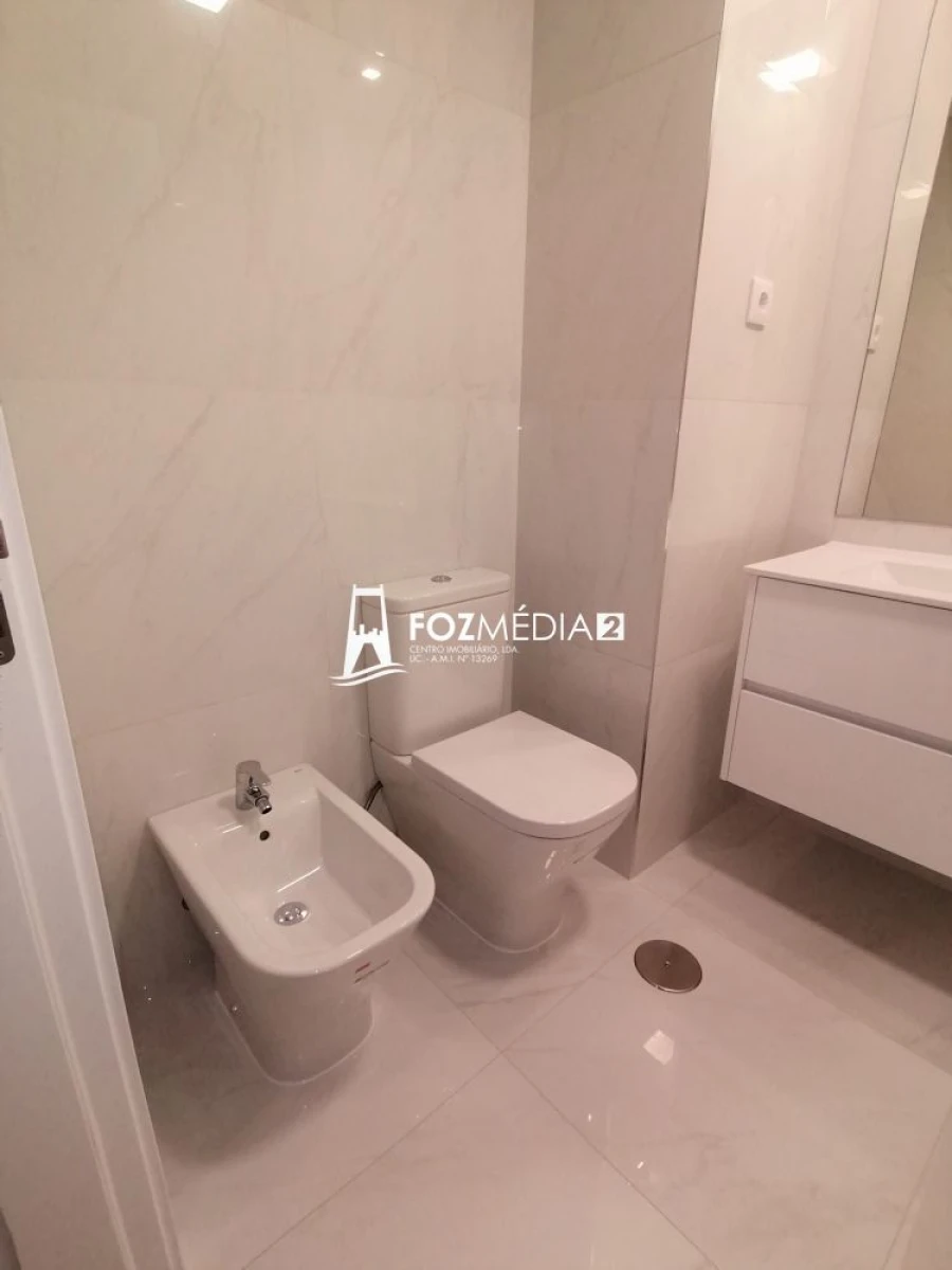 Apartamento T4 para Venda em Buarcos Foto 11