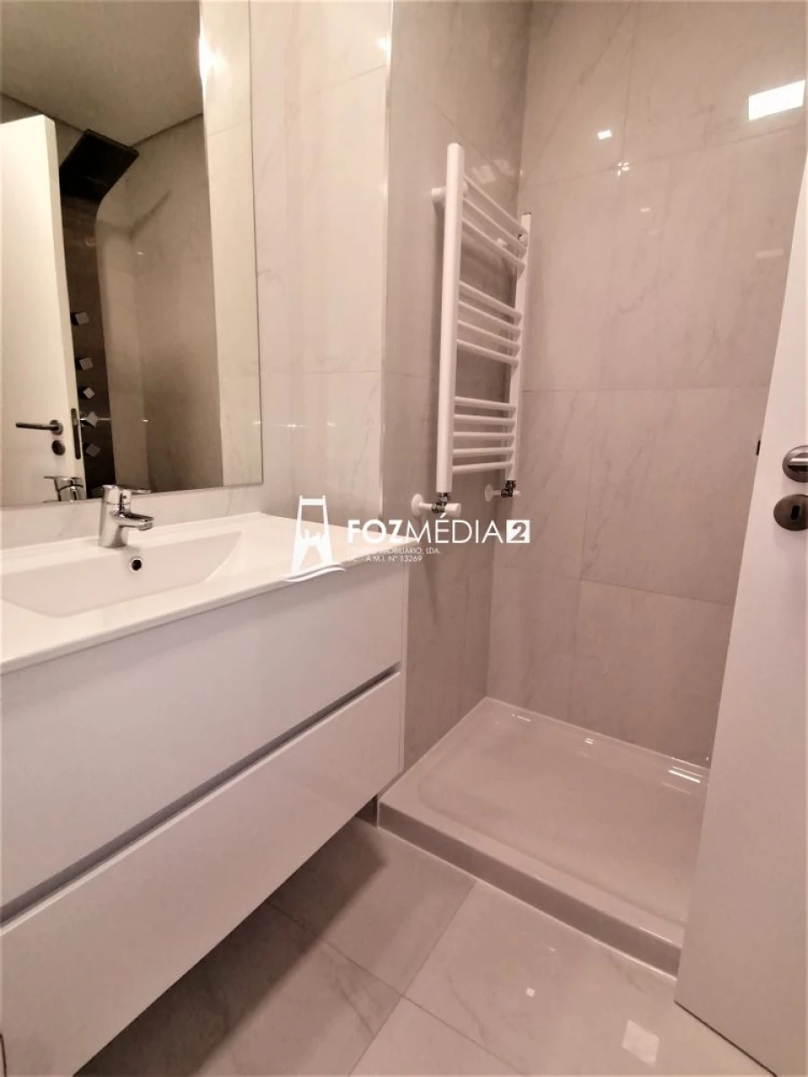 Apartamento T4 para Venda em Buarcos Foto 15