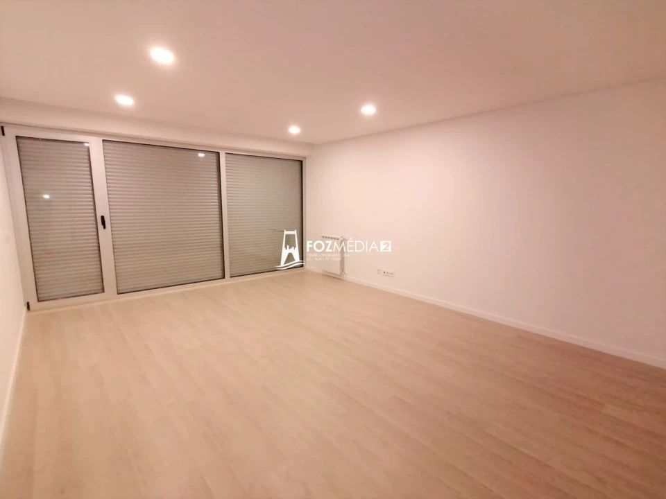 Apartamento T4 para Venda em Buarcos Foto 17